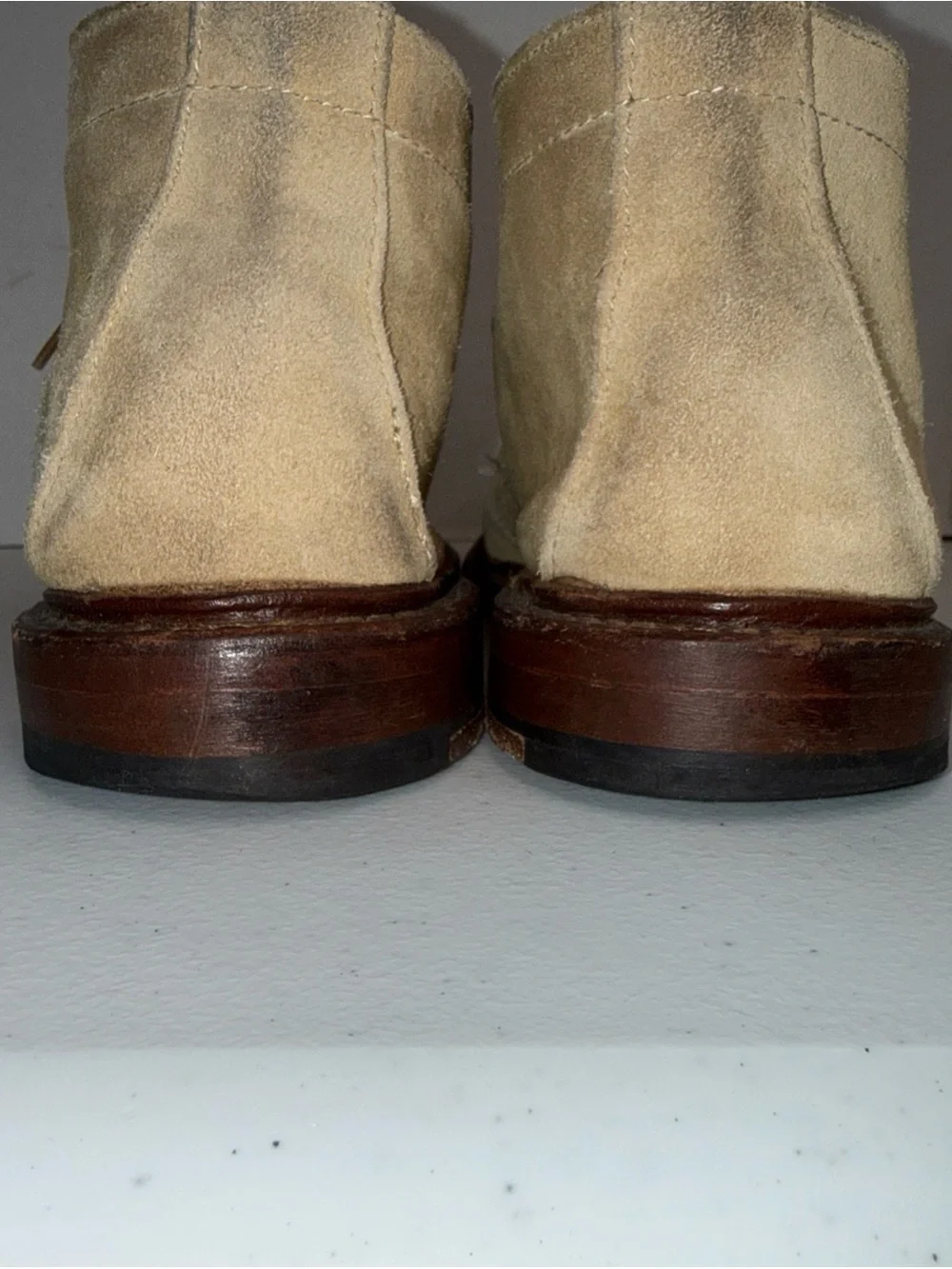 Allen Edmonds Men's 7M Suede Chukka Boots in Beige